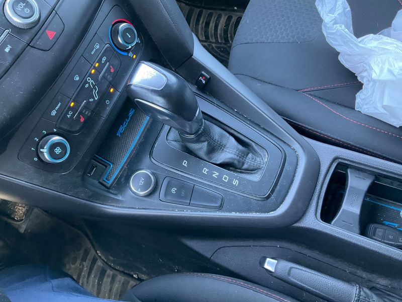 Ford Focus 2.0 TDCi ST-Line 2018 – снимка 29