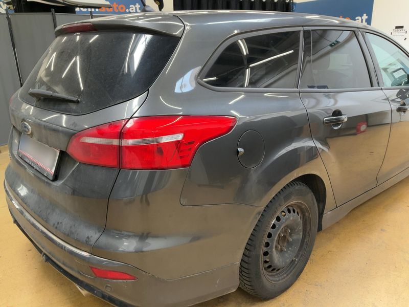 Ford Focus 2.0 TDCi ST-Line 2018 – снимка 8