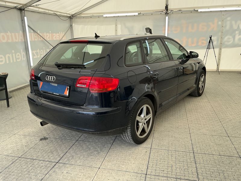 Audi A3 Sportback 1.6 Ambition 2005 – снимка 2