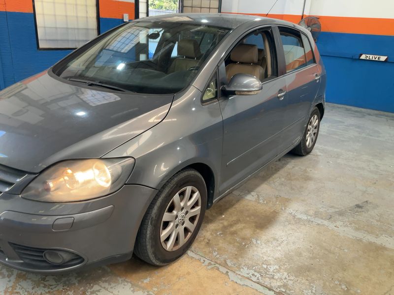 Volkswagen Golf V Plus 2.0 TDI Highline 2006 – снимка 2