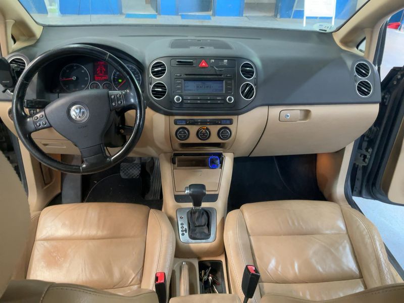 Volkswagen Golf V Plus 2.0 TDI Highline 2006 – снимка 12