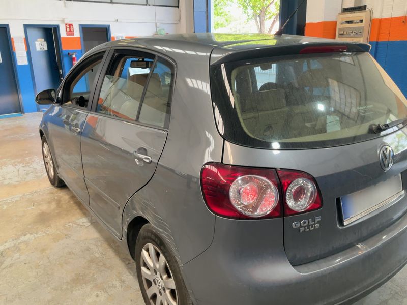 Volkswagen Golf V Plus 2.0 TDI Highline 2006 – снимка 3