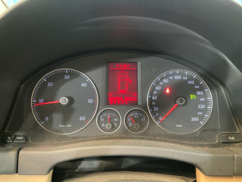 Volkswagen Golf V Plus 2.0 TDI Highline 2006 – снимка 13