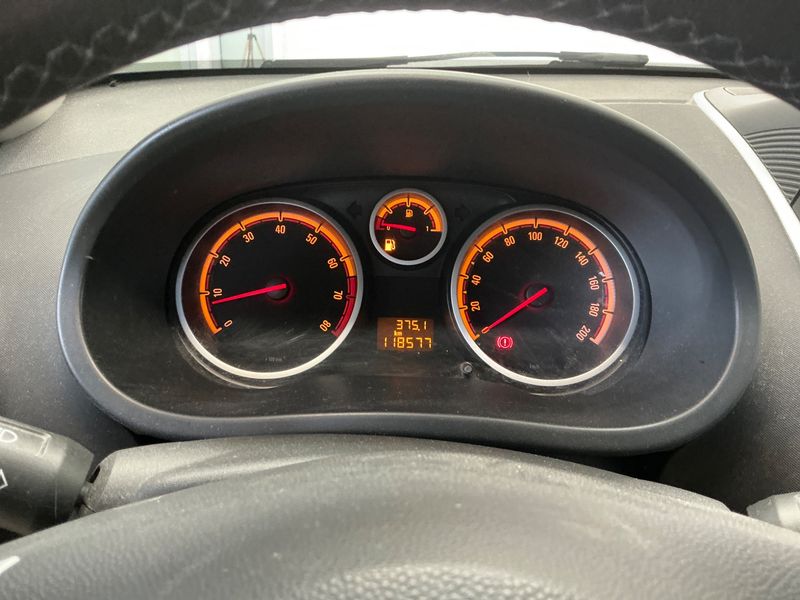 Opel Corsa 1.4 Sport 2009 – снимка 4