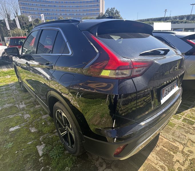 Mitsubishi Eclipse Cross 2.4 Plug-in Hybrid Instyle 4WD 2022 – снимка 3