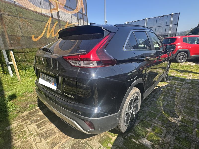 Mitsubishi Eclipse Cross 2.4 Plug-in Hybrid Instyle 4WD 2022 – снимка 5