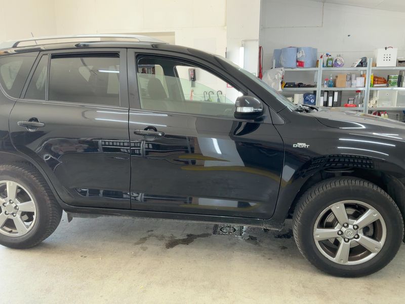 Toyota RAV 4 2.2 D-4D Life 2012 – снимка на щета