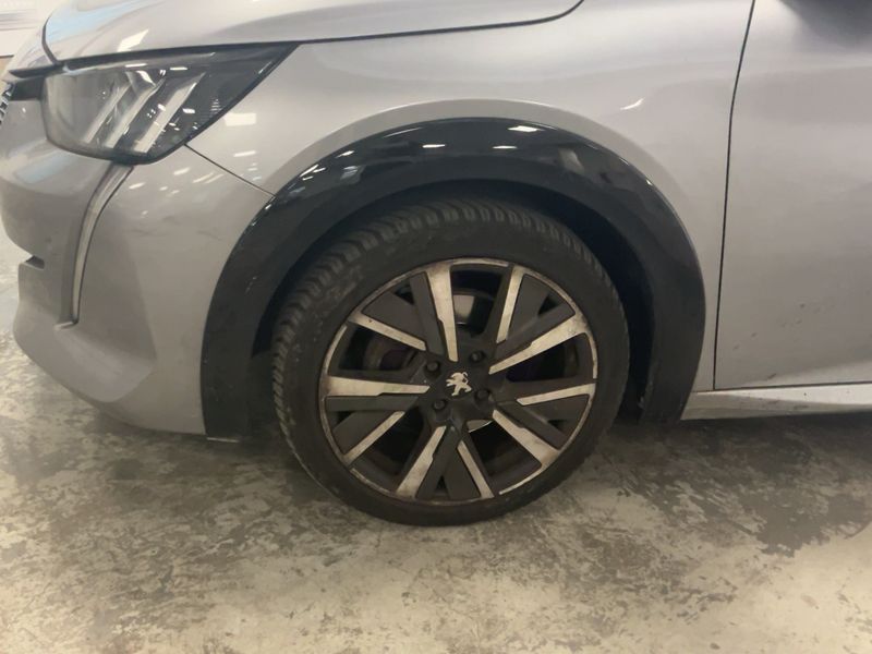 Peugeot 208 1.2 PureTech GT Line 2020 – снимка 3