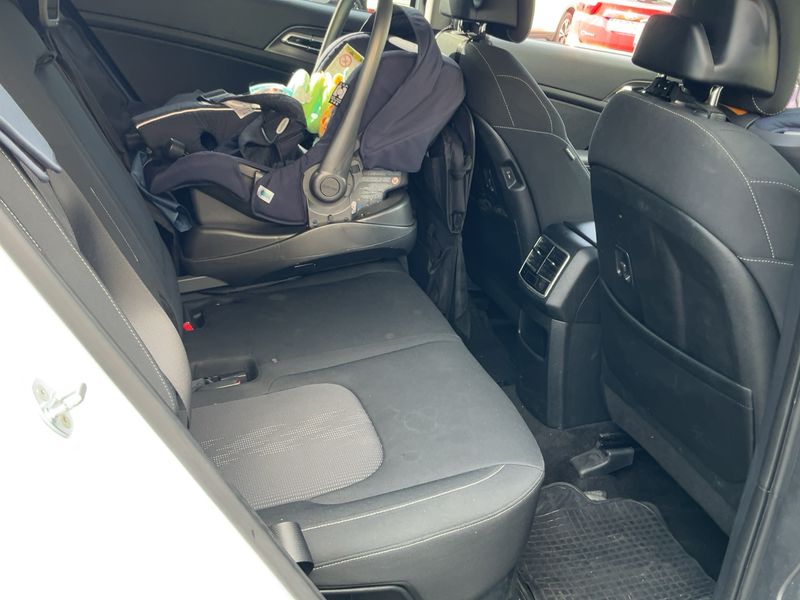 Kia Sportage 1.6 Hybrid Style 2023 – снимка 19