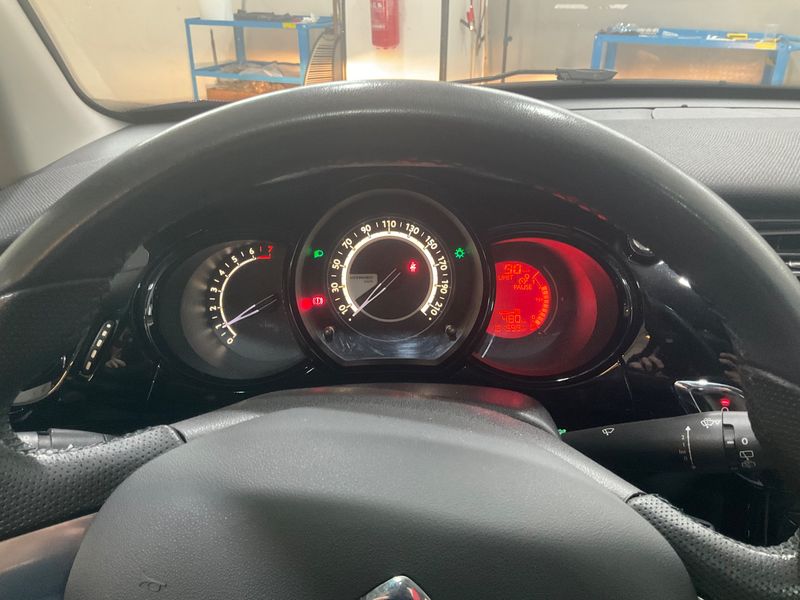 Citroen C3 1.2 e-VTi Exclusive 2016 – снимка 18