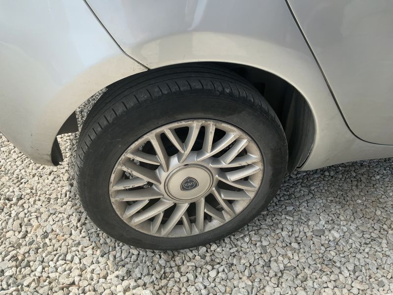 Lancia Ypsilon 1.3 JTD Gold 2015 – снимка 9