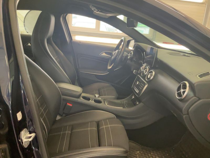Mercedes-Benz A-Klasse A 160 Urban 2017 – снимка 16
