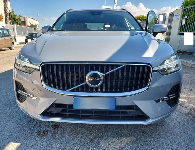 Volvo XC60 2.0 B4 Mild-Hybrid Core AWD 2023 – снимка 8