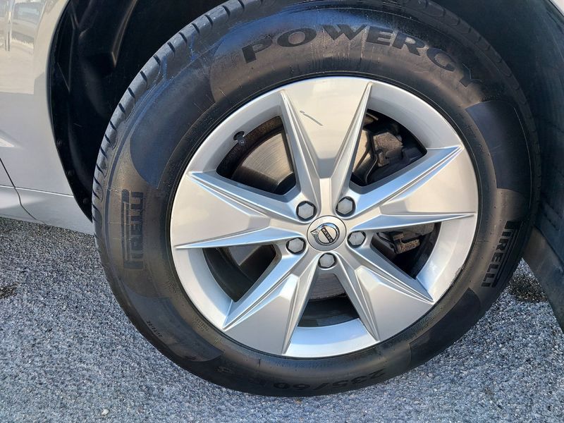 Volvo XC60 2.0 B4 Mild-Hybrid Core AWD 2023 – снимка 22