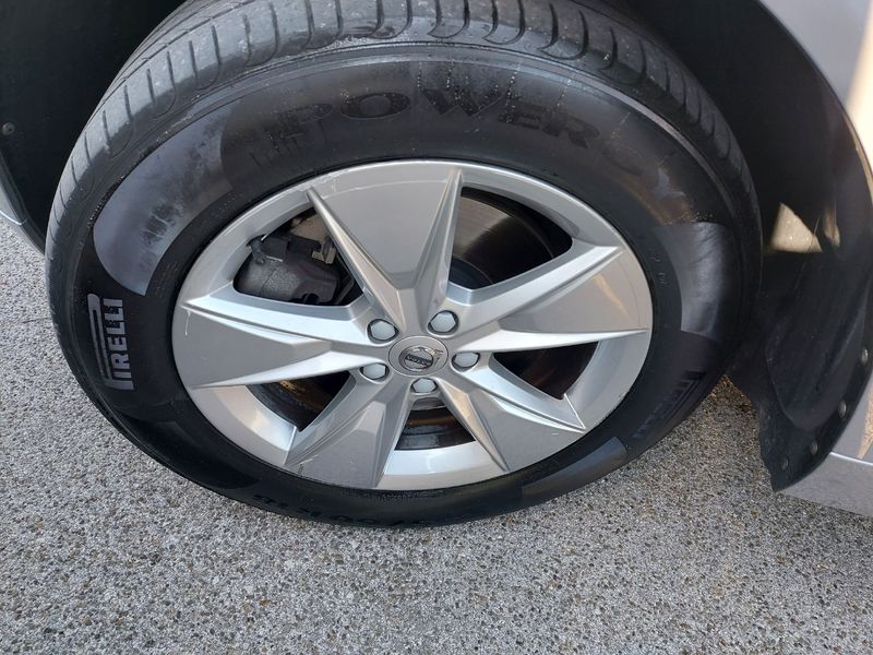 Volvo XC60 2.0 B4 Mild-Hybrid Core AWD 2023 – снимка 25