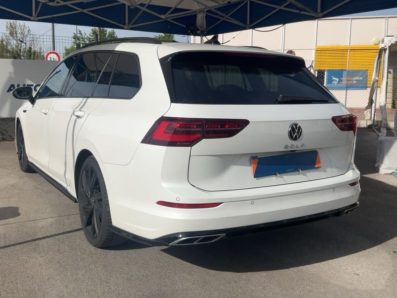 Volkswagen Golf VIII 2.0 TDI R-Line 2022 – снимка 6