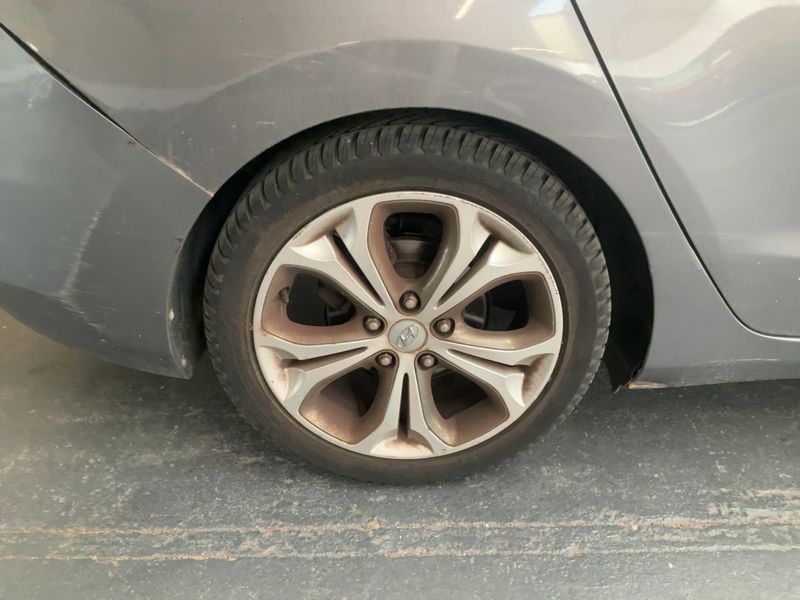 Hyundai i30 1.6 CRDi Style 2013 – снимка 9