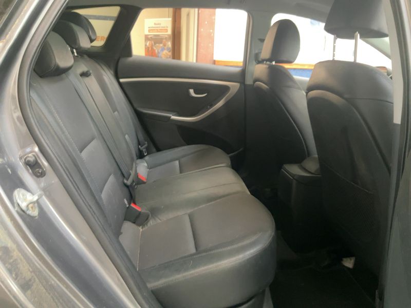 Hyundai i30 1.6 CRDi Style 2013 – снимка 19