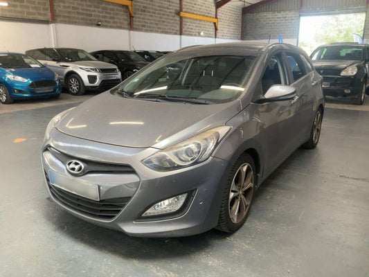 Hyundai i30 1.6 CRDi Style 2013 – снимка 1