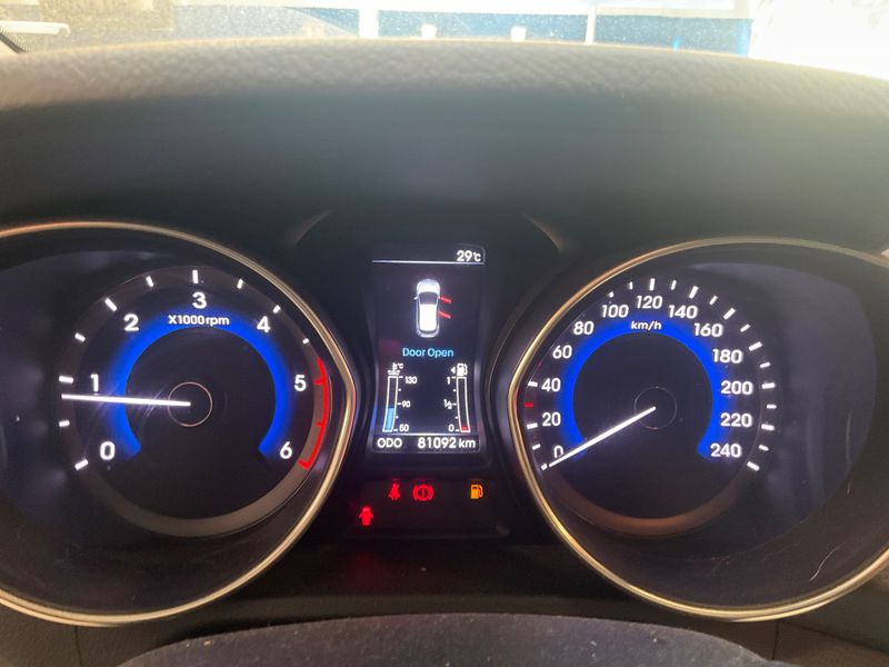 Hyundai i30 1.6 CRDi Style 2013 – снимка 18