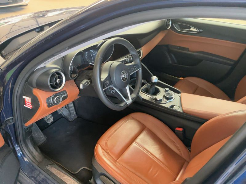 Alfa Romeo Giulia 2.2 JTDM Super 2017 – снимка 17