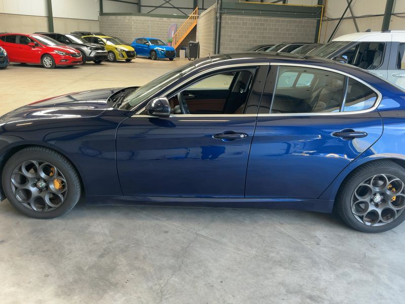 Alfa Romeo Giulia 2.2 JTDM Super 2017 – снимка 4