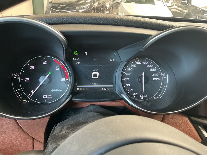 Alfa Romeo Giulia 2.2 JTDM Super 2017 – снимка 18