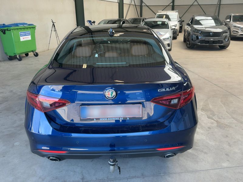 Alfa Romeo Giulia 2.2 JTDM Super 2017 – снимка 7
