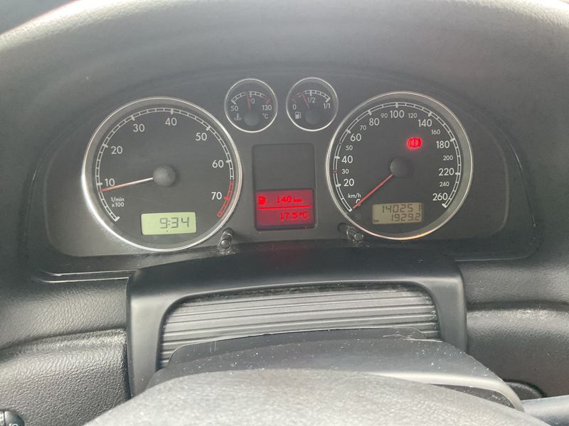 Volkswagen Passat 1.6 2002 – снимка 4