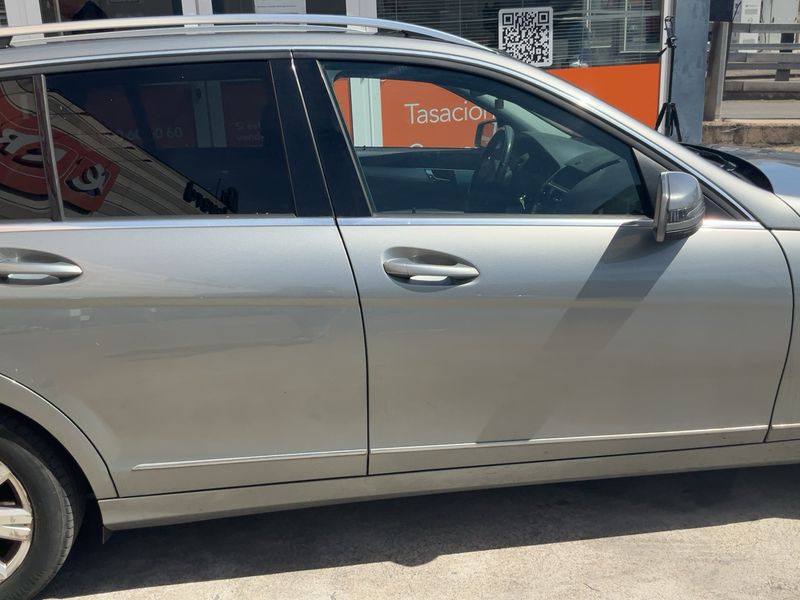 Mercedes-Benz C-Klasse C 220 CDI T BlueEfficiency Avantgarde 2010 – снимка 10