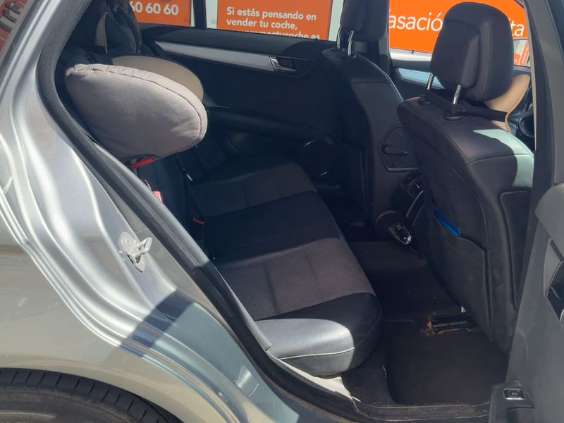 Mercedes-Benz C-Klasse C 220 CDI T BlueEfficiency Avantgarde 2010 – снимка 19