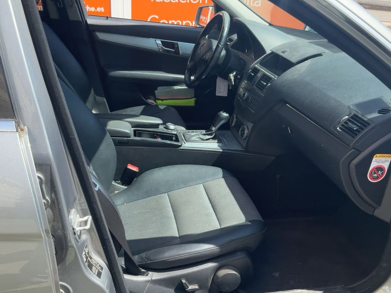 Mercedes-Benz C-Klasse C 220 CDI T BlueEfficiency Avantgarde 2010 – снимка 16