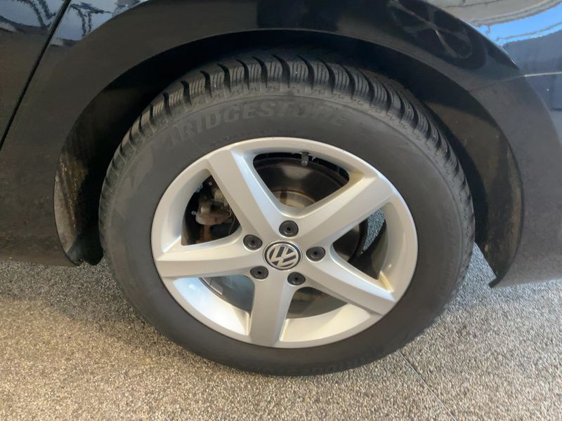 Volkswagen Golf VII 1.4 TSI Lounge BlueMotion Tech 2015 – снимка 5
