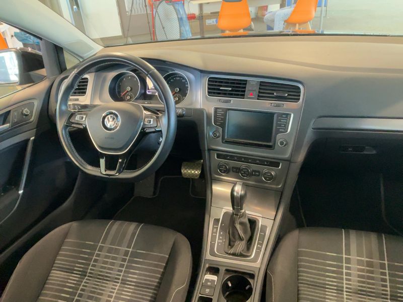 Volkswagen Golf VII 1.4 TSI Lounge BlueMotion Tech 2015 – снимка 18