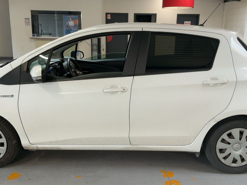 Toyota Yaris 1.5 Hybrid France 2016 – снимка 4
