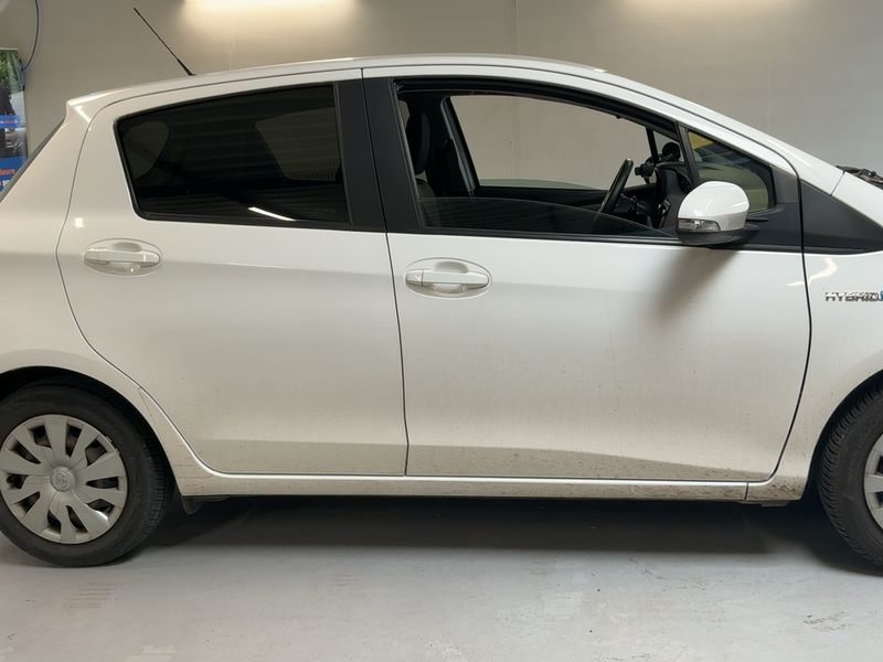 Toyota Yaris 1.5 Hybrid France 2016 – снимка 10