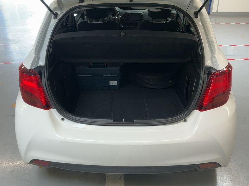 Toyota Yaris 1.5 Hybrid France 2016 – снимка 15