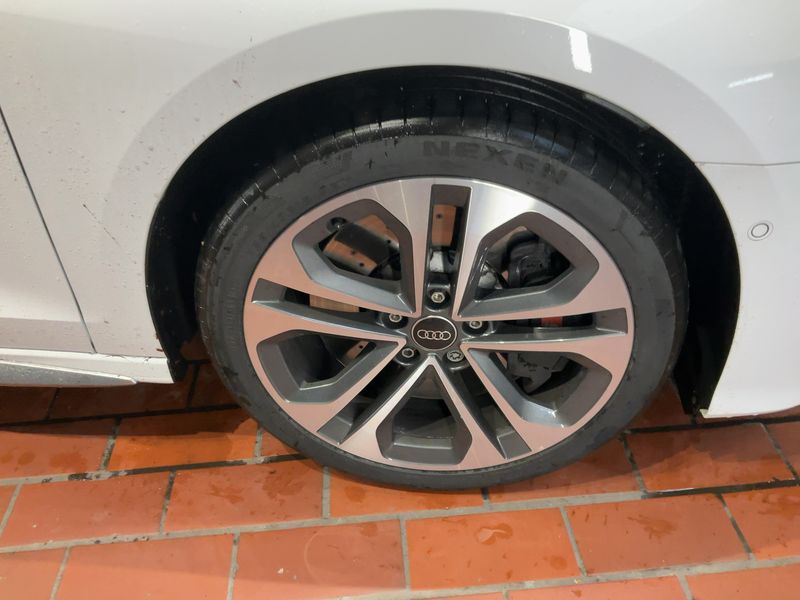 Audi S3 Sportback 2.0 TFSI quattro 2024 – снимка 11