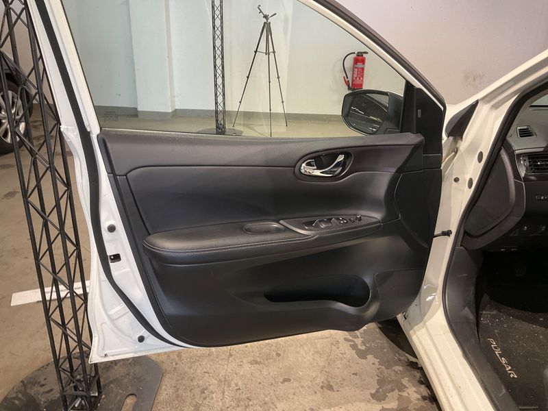 Nissan Pulsar 1.2 Tekna 2015 – снимка 27