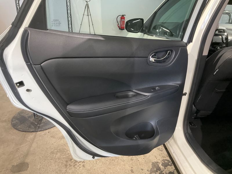 Nissan Pulsar 1.2 Tekna 2015 – снимка 28