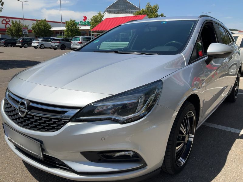 Opel Astra 1.6 CDTI DPF Selection Start/Stop 2017 – снимка 1