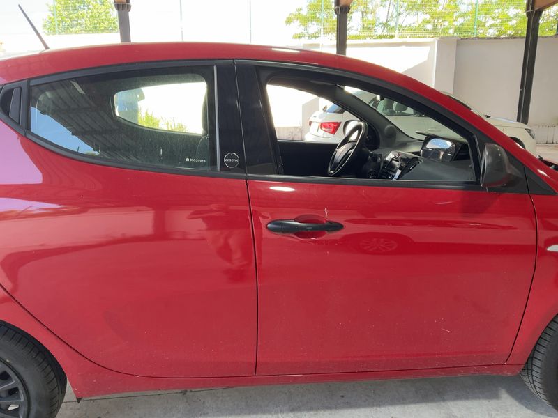 Lancia Ypsilon 1.0 Mild-Hybrid Silver 2020 – снимка 10