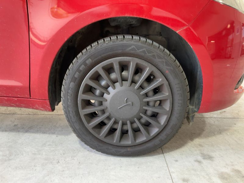 Lancia Ypsilon 1.0 Mild-Hybrid Silver 2020 – снимка 11