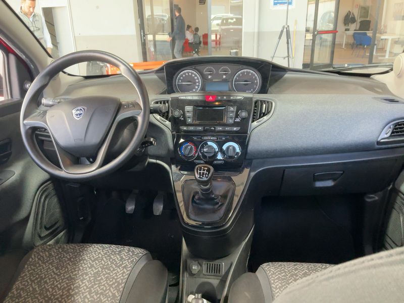 Lancia Ypsilon 1.0 Mild-Hybrid Silver 2020 – снимка 17