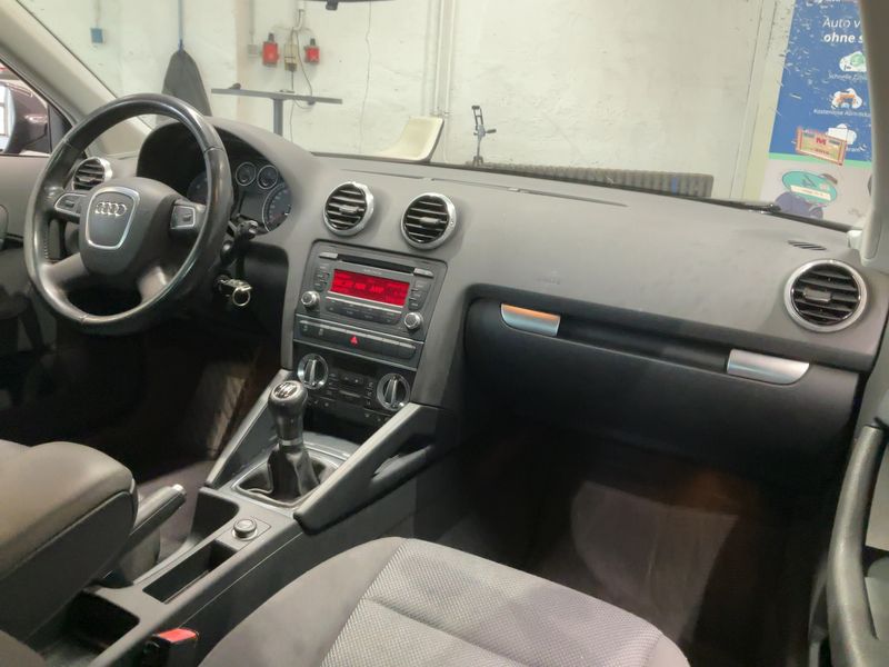 Audi A3 Sportback 1.4 TFSI Attraction 2010 – снимка 17