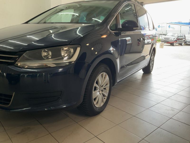 Volkswagen Sharan 2.0 TDI Comfortline BlueMotion Tech 2011 – снимка 2