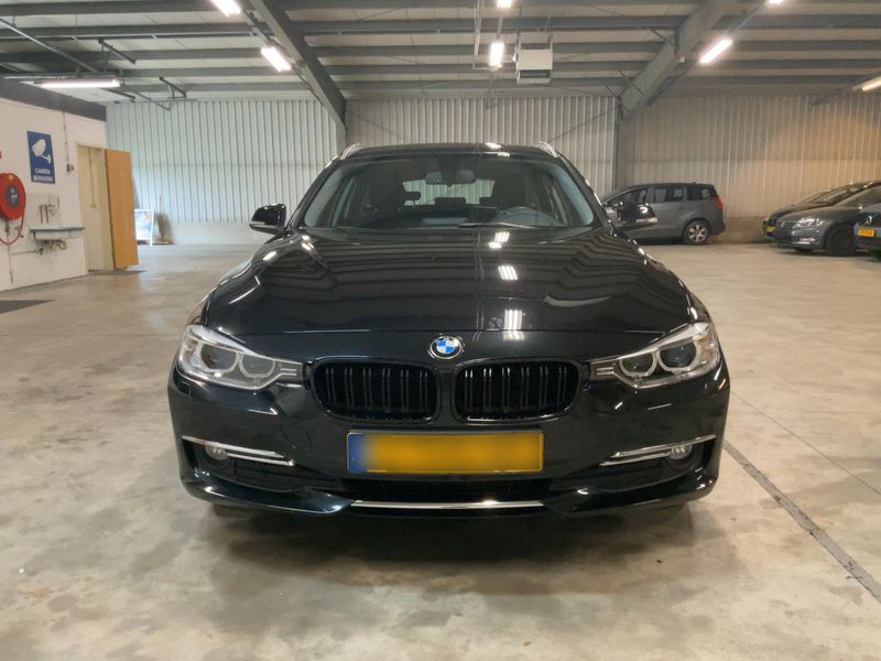 BMW 3er 316i 2014 – снимка 14