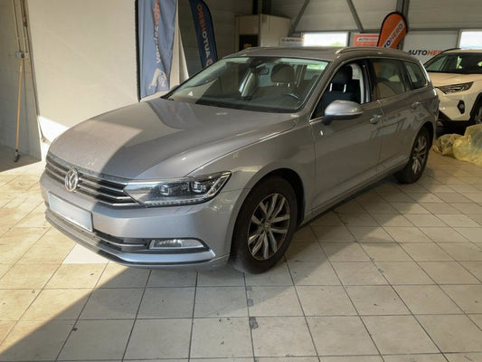 Volkswagen Passat 1.5 TSI ACT Comfortline BlueMotion Tech 2019 – снимка 1