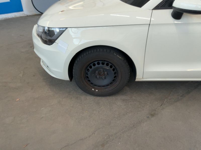 Audi A1 1.2 TFSI Ambition 2015 – снимка 3