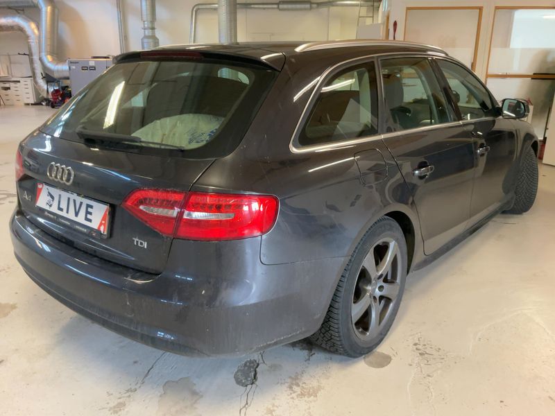 Audi A4 2.0 TDI Attraction 2013 – снимка 6
